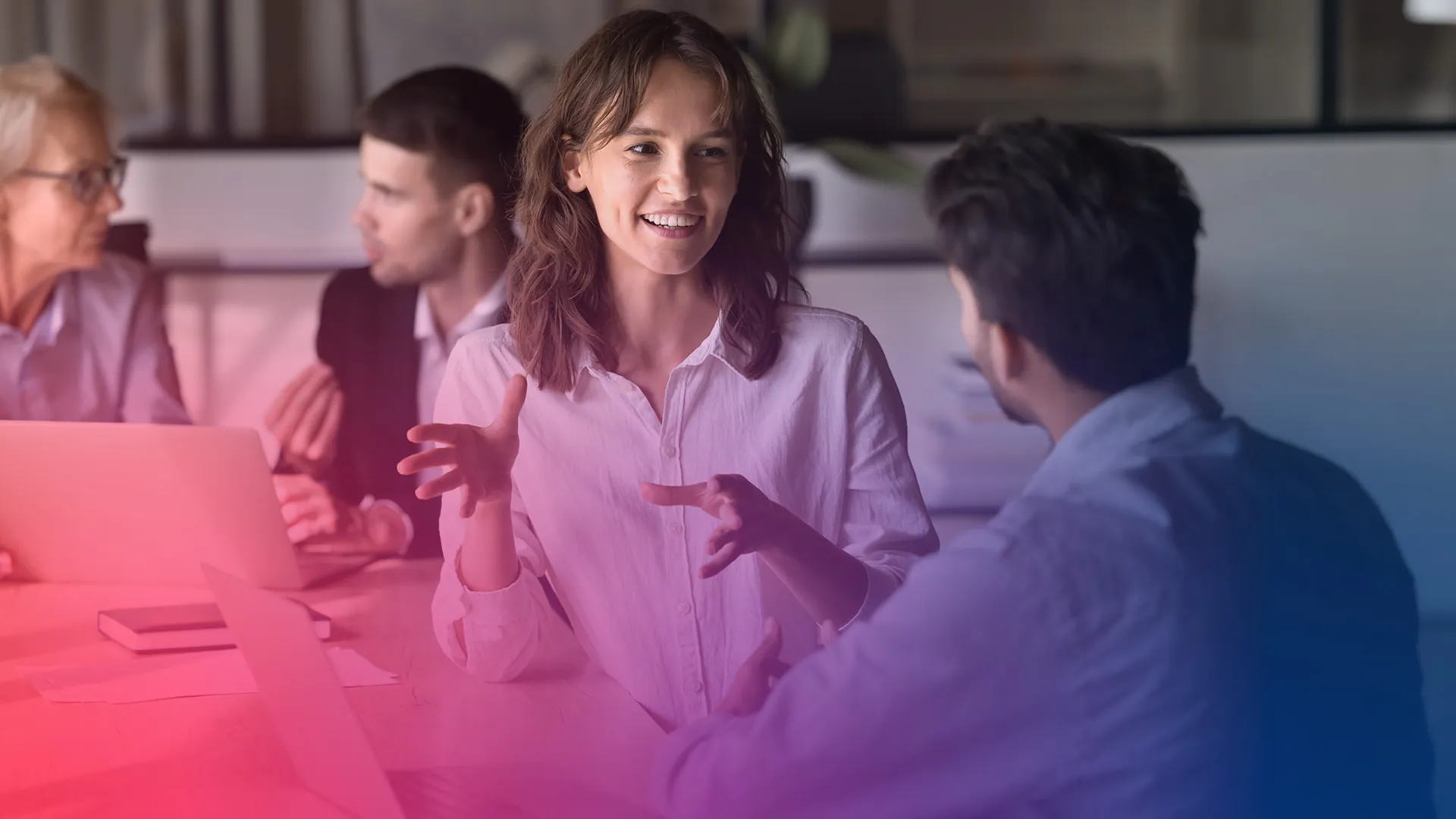 Equipos trabajando en multi-cloud